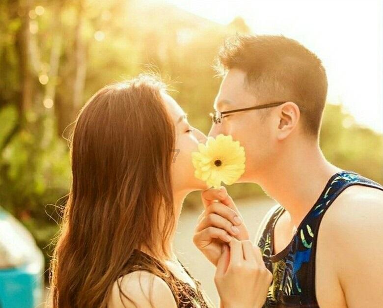 女朋友家人生病怎么安慰？游戏画面